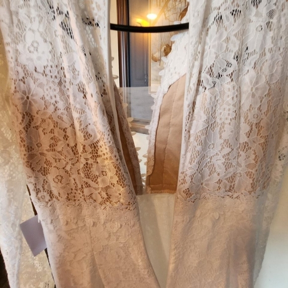 Lulu's White Laced Lined Maxi Sz. L Dress Event Wedding - Picture 9 of 16